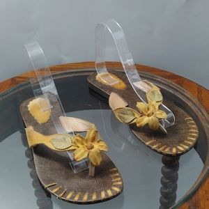 Women's Sandle by Enigma Size: 7